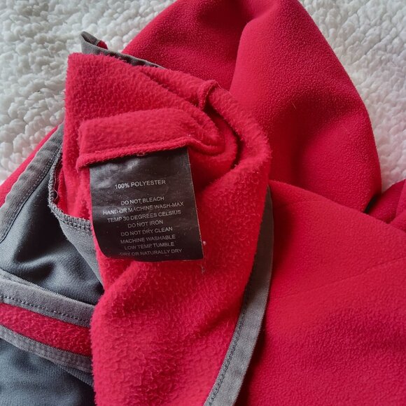 Macpac New Zealand Fleece Hooded Jacket with zippered pockets! - Picture 5 of 13